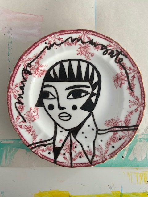 white collar plate